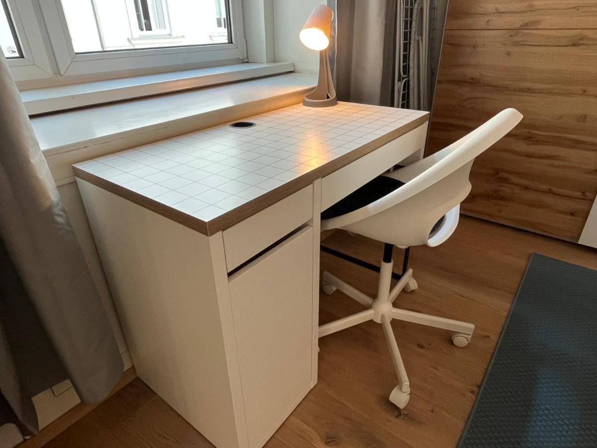 Stylish Apt Near Urania 1Br Leilighet Wien Eksteriør bilde