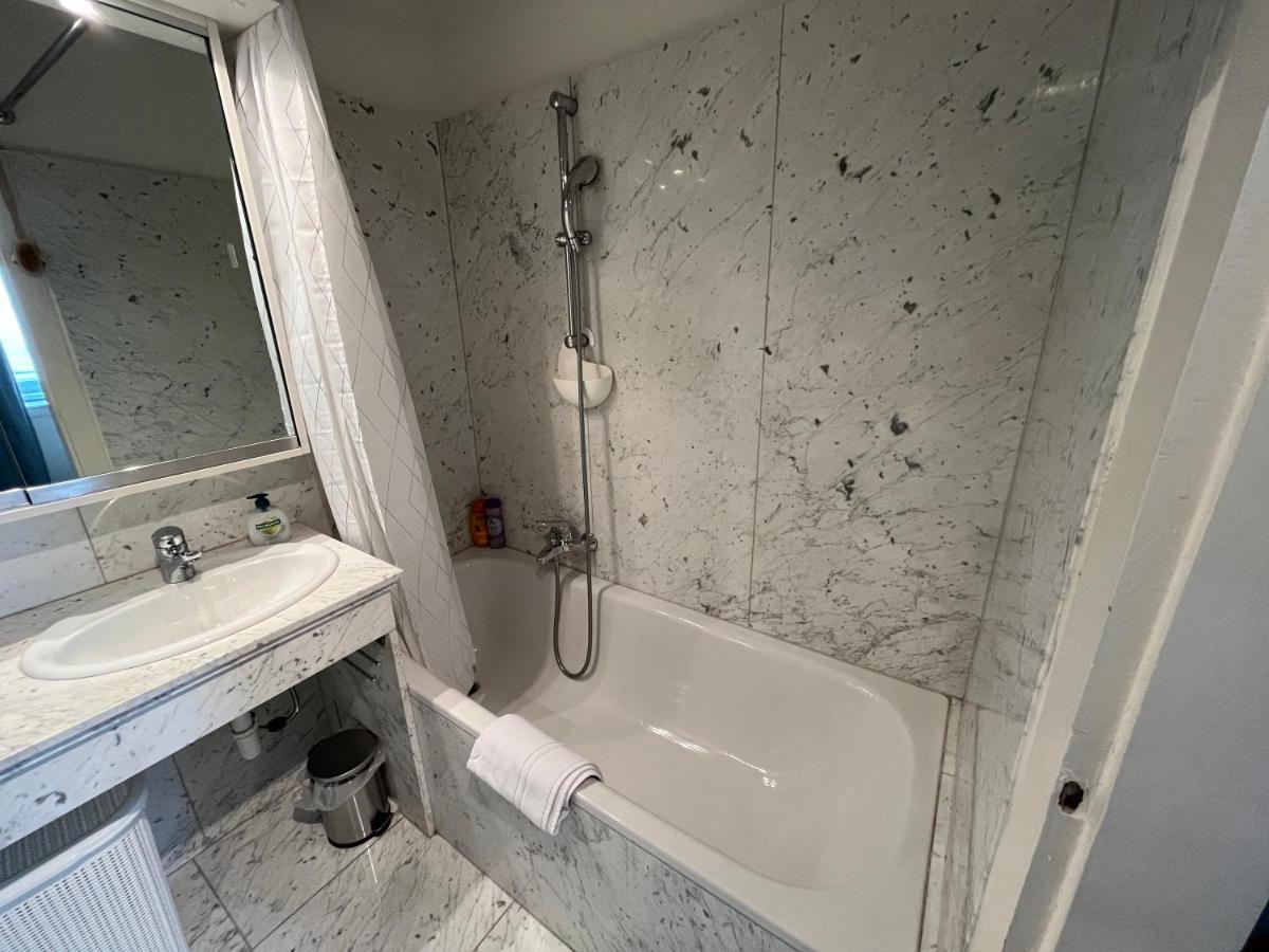 Stylish Apt Near Urania 1Br Leilighet Wien Eksteriør bilde