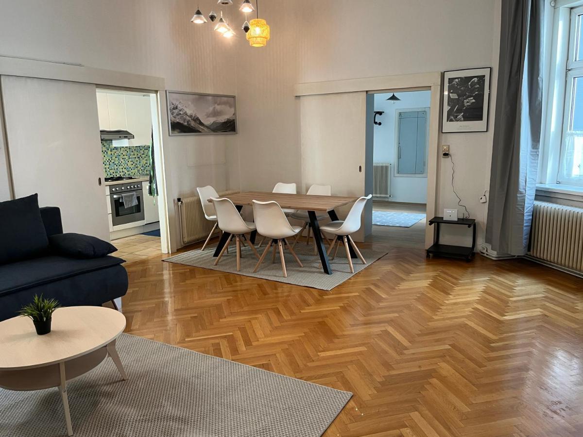 Stylish Apt Near Urania 1Br Leilighet Wien Eksteriør bilde
