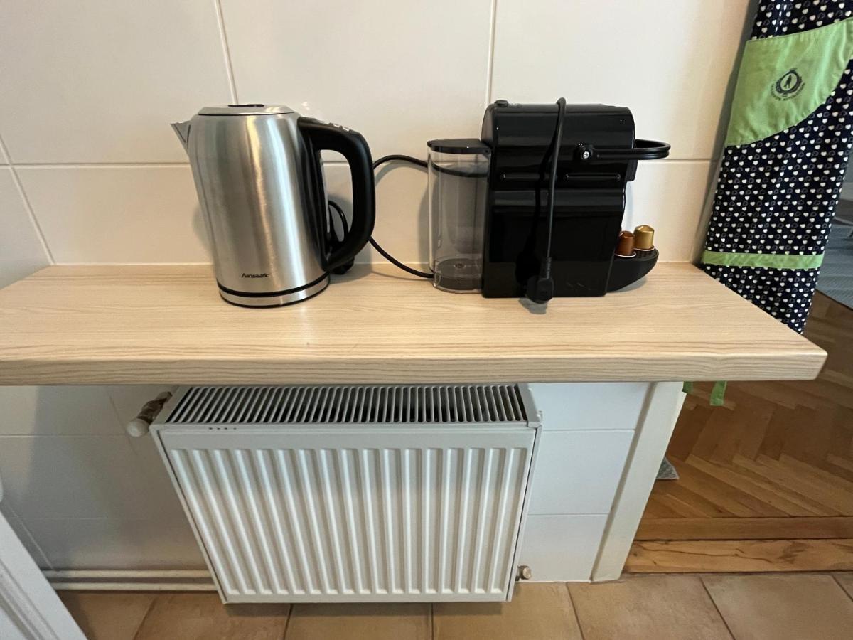 Stylish Apt Near Urania 1Br Leilighet Wien Eksteriør bilde