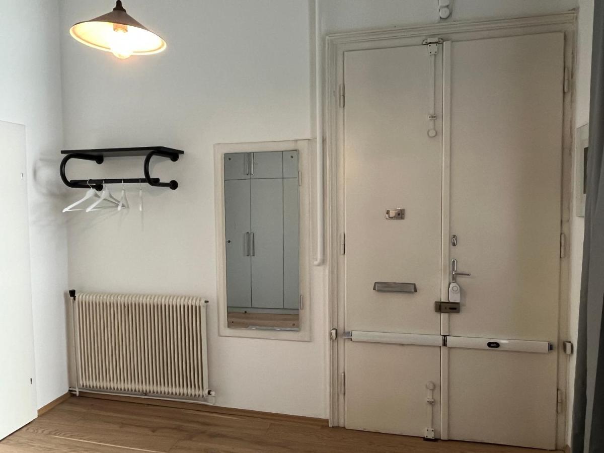 Stylish Apt Near Urania 1Br Leilighet Wien Eksteriør bilde