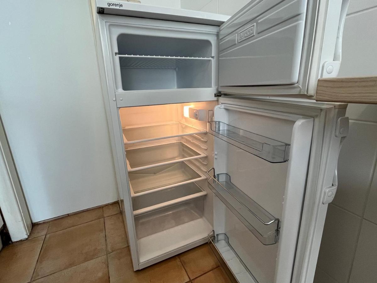 Stylish Apt Near Urania 1Br Leilighet Wien Eksteriør bilde