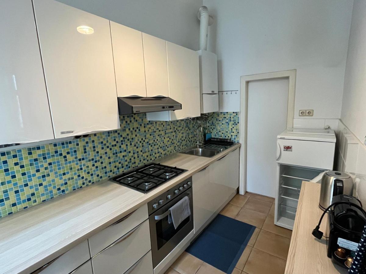 Stylish Apt Near Urania 1Br Leilighet Wien Eksteriør bilde